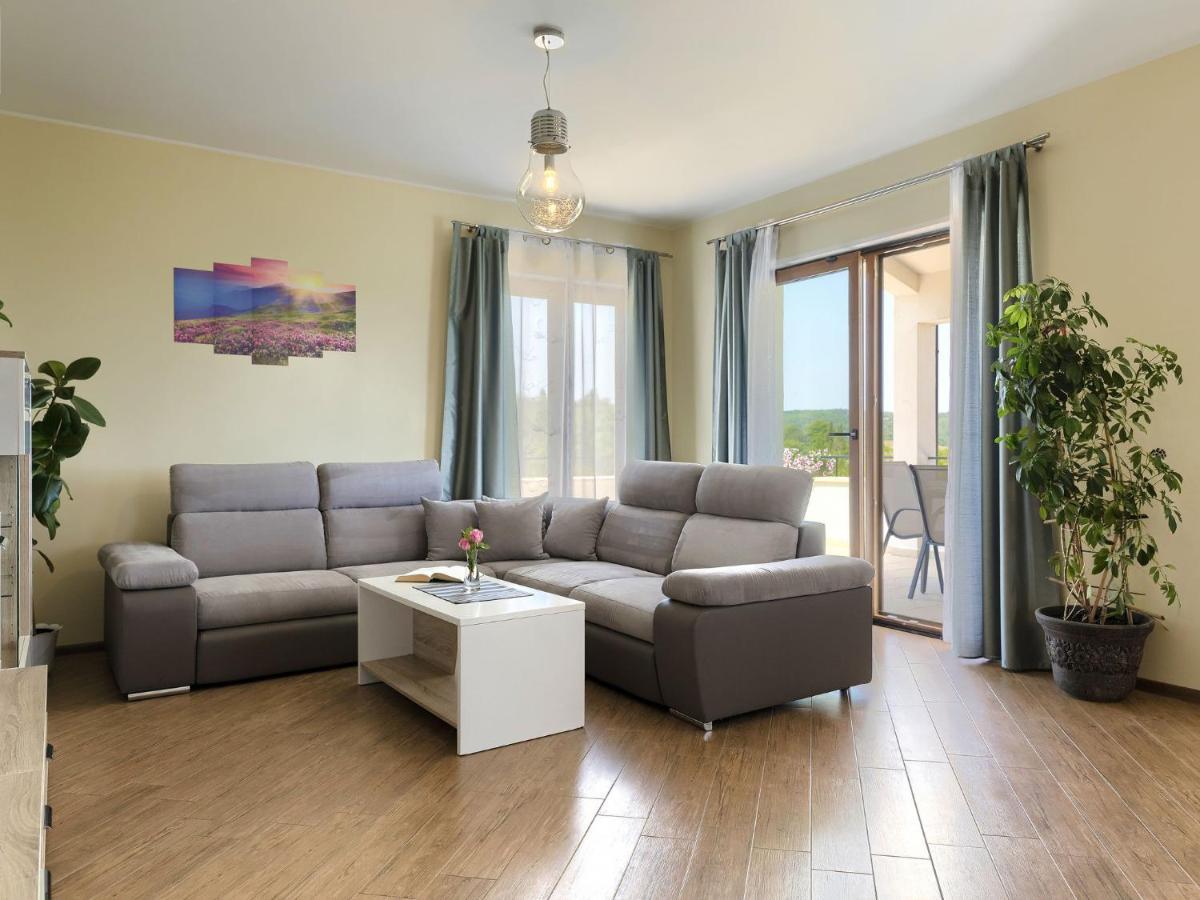 Holiday Home Montebello By Interhome โมโตวุน ภายนอก รูปภาพ